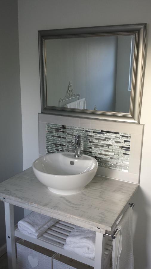 Апартаменты 29 Carissa Street Сомерсет-Уэст Экстерьер фото